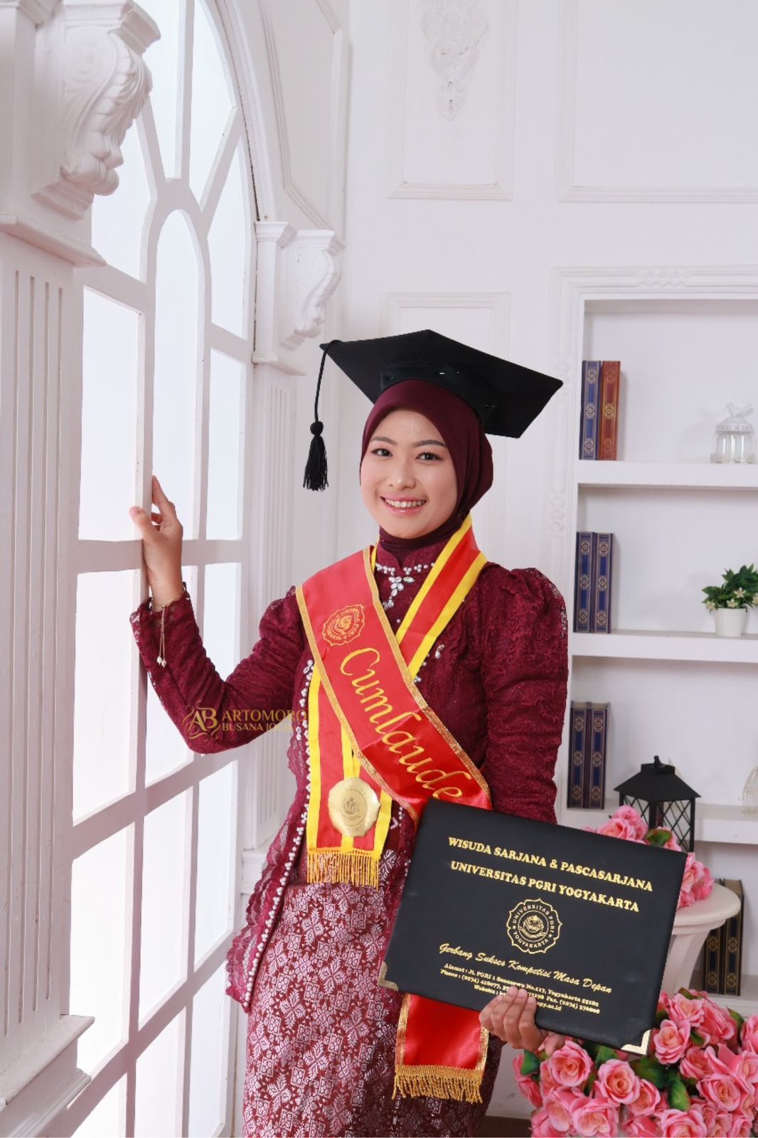Rekomendasi Tempat Sewa Kebaya Wisuda Jogja yang Lengkap